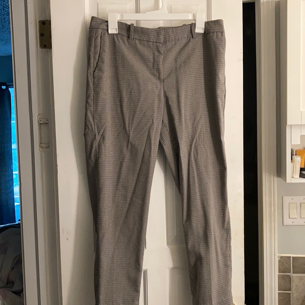 Liz Claiborne plaid slacks! Size 10 WITH pockets!